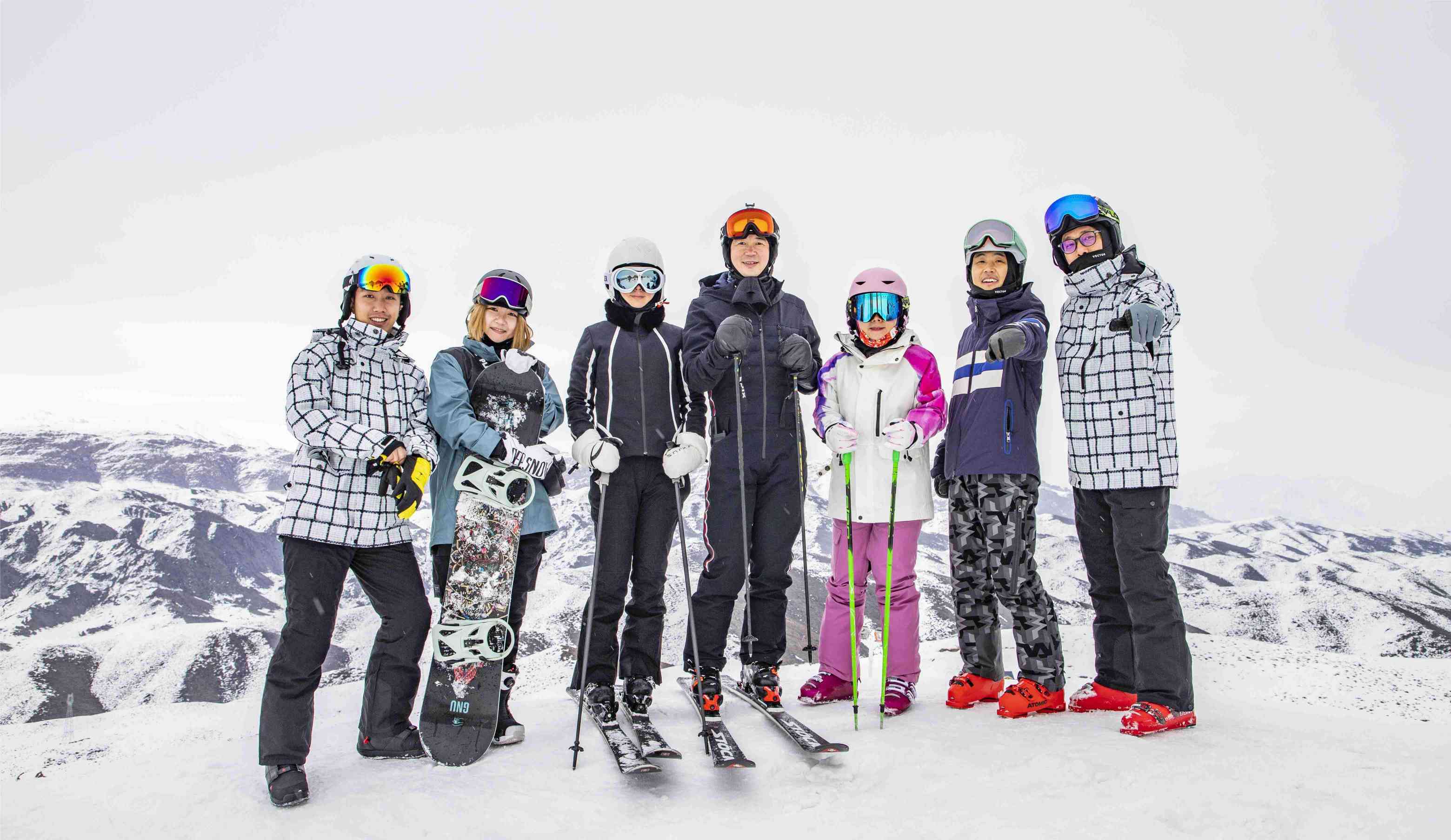 乐享冰雪，传播冬奥精神——SIID&威法滑雪俱乐部正式成立